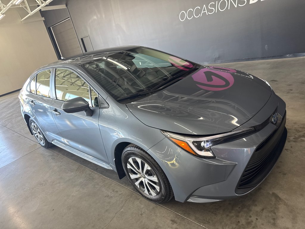 Toyota Corolla Hybrid LE 2025 à Saint-Jean-Sur-Richelieu, Québec - 2 - w1024h768px