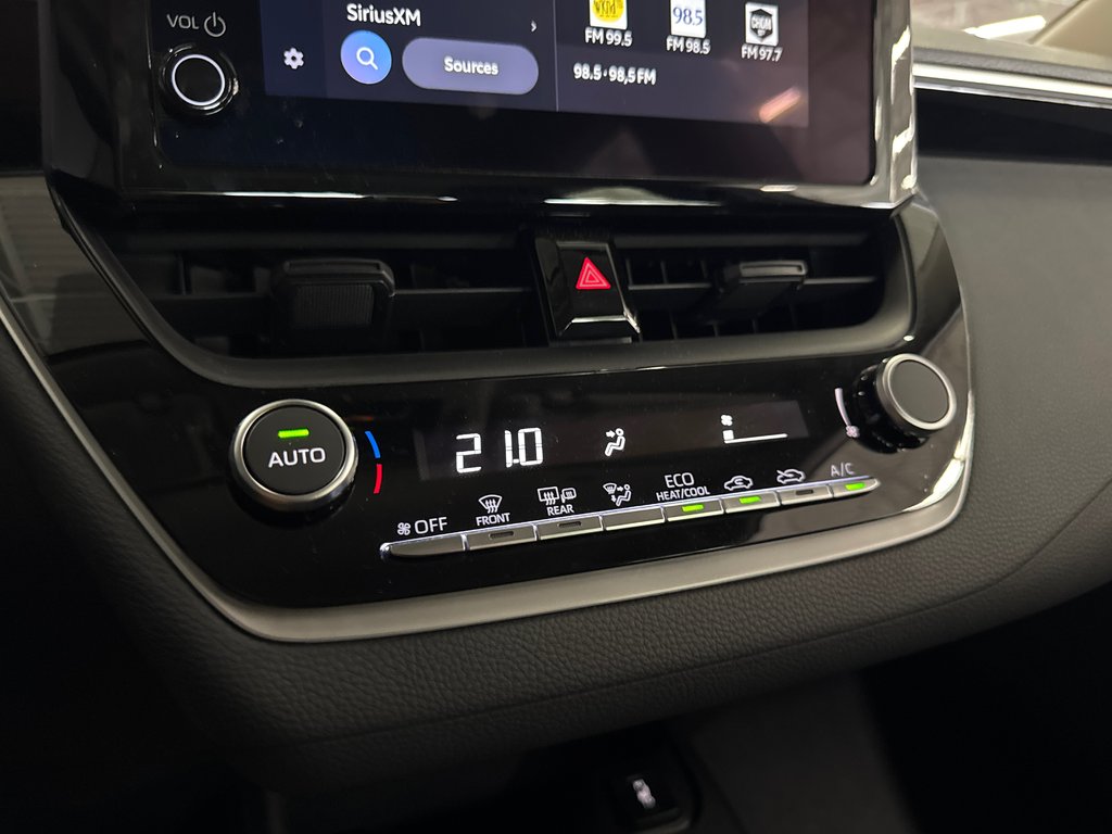 2026 Toyota Corolla Hybrid LE in Saint-Jean-Sur-Richelieu, Quebec - 18 - w1024h768px