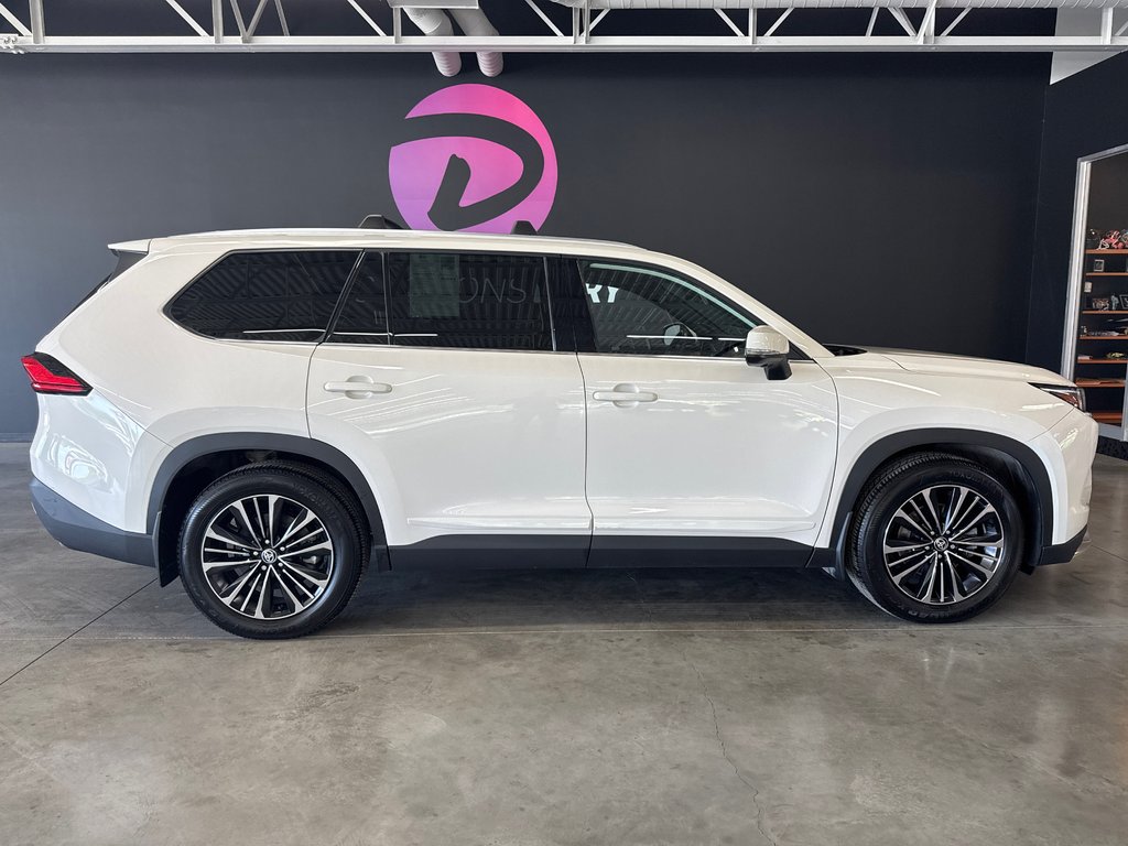 Toyota Grand Highlander Hybrid Platinum 2024 à Saint-Jean-Sur-Richelieu, Québec - 1 - w1024h768px