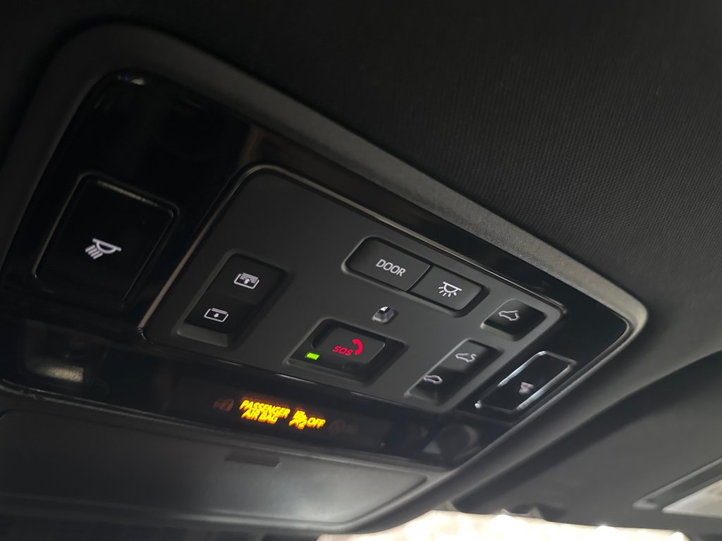 Toyota Grand Highlander Hybrid Platinum 2024 à Saint-Jean-Sur-Richelieu, Québec - 22 - w1024h768px