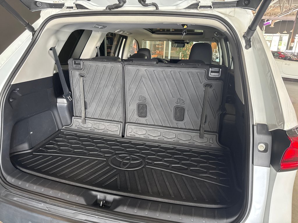 2024 Toyota Grand Highlander LIMITED in Saint-Jean-Sur-Richelieu, Quebec - 7 - w1024h768px