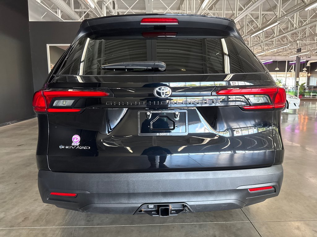 Toyota Grand Highlander HYBRIDE XLE 2024 à Saint-Jean-Sur-Richelieu, Québec - 5 - w1024h768px