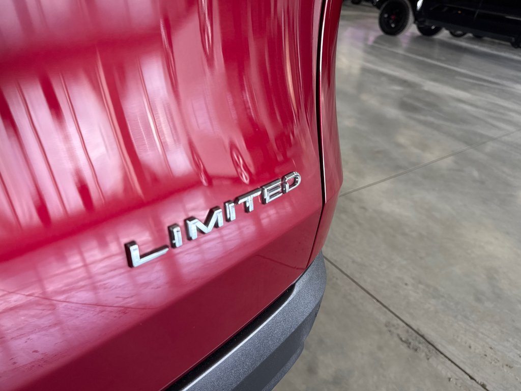 2024 Toyota Grand Highlander LIMITED in Saint-Jean-Sur-Richelieu, Quebec - 9 - w1024h768px