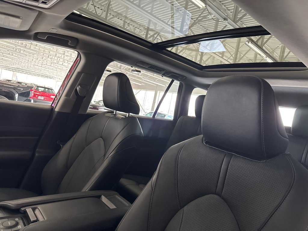 2024 Toyota Grand Highlander LIMITED in Saint-Jean-Sur-Richelieu, Quebec - 12 - w1024h768px