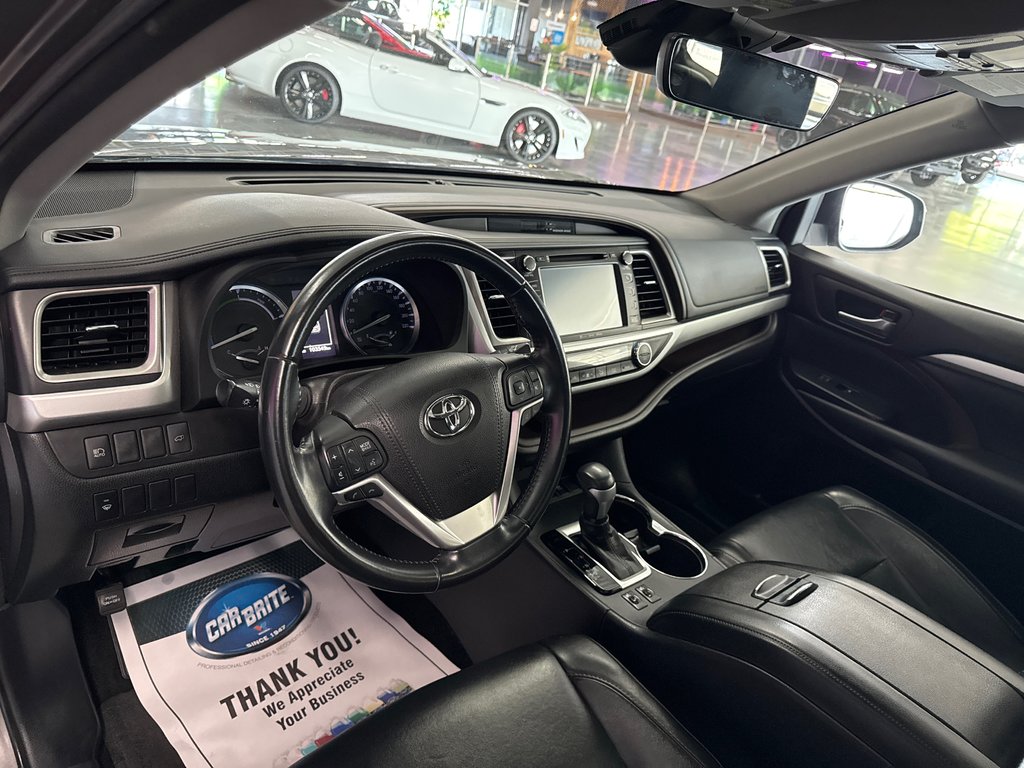 Toyota Highlander Hybrid XLE 2018 à Saint-Jean-Sur-Richelieu, Québec - 11 - w1024h768px