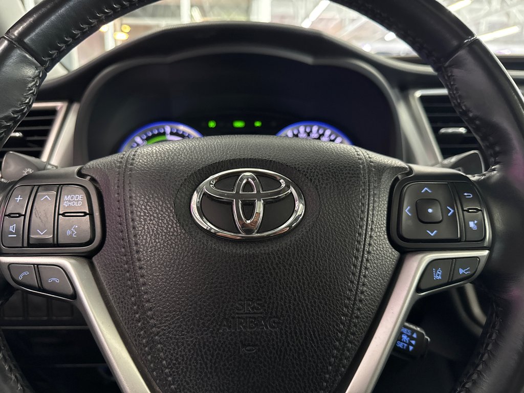 Toyota Highlander Hybrid XLE 2018 à Saint-Jean-Sur-Richelieu, Québec - 14 - w1024h768px