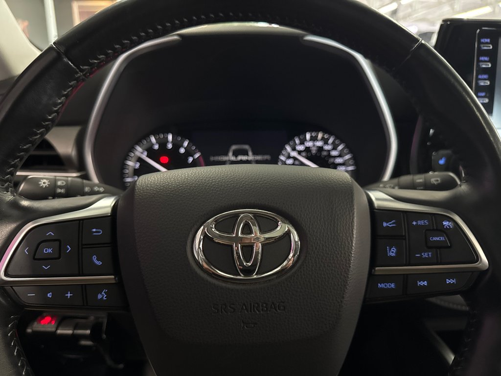 2021 Toyota Highlander XLE in Saint-Jean-Sur-Richelieu, Quebec - 17 - w1024h768px