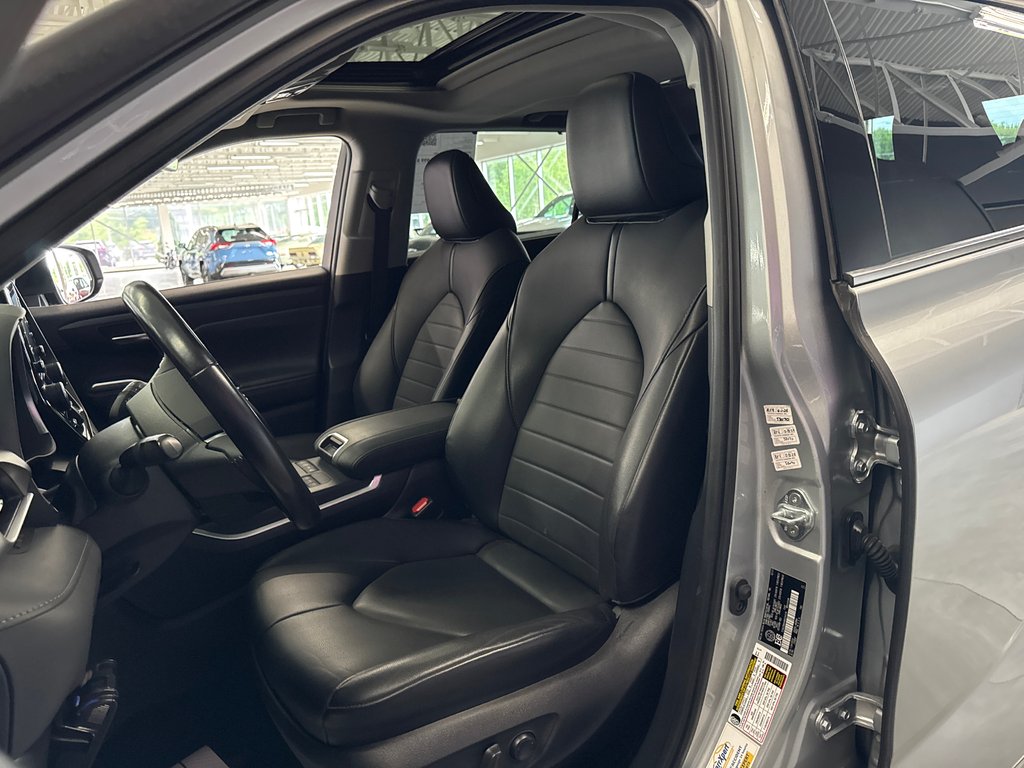 2021 Toyota Highlander XLE in Saint-Jean-Sur-Richelieu, Quebec - 10 - w1024h768px