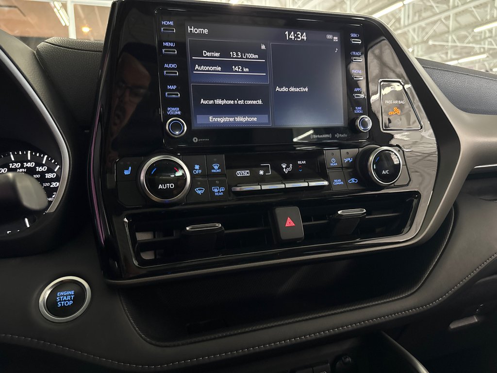 2021 Toyota Highlander XLE in Saint-Jean-Sur-Richelieu, Quebec - 23 - w1024h768px
