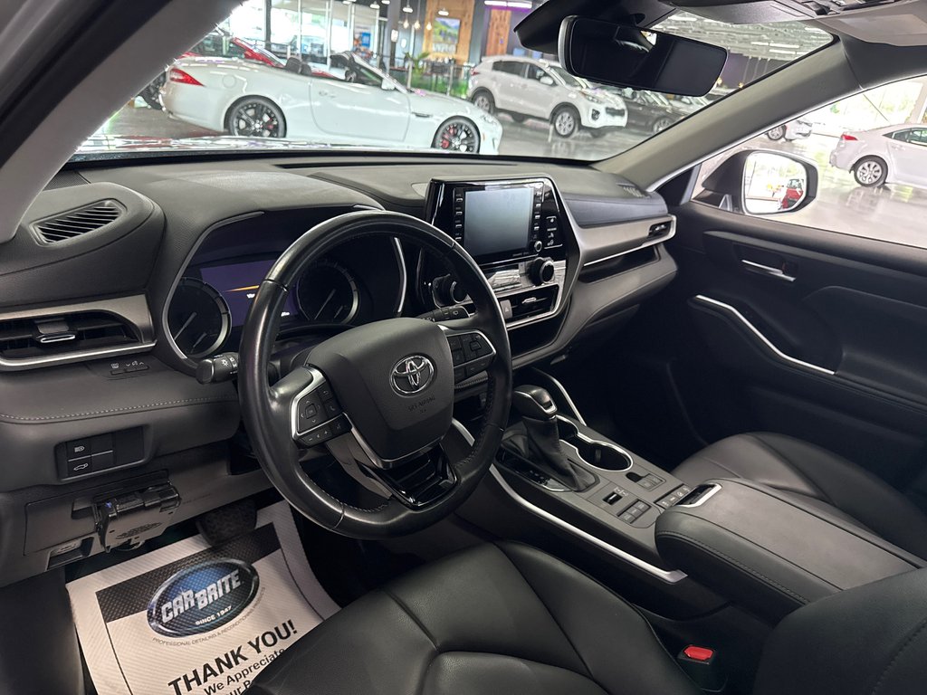 2021 Toyota Highlander XLE in Saint-Jean-Sur-Richelieu, Quebec - 13 - w1024h768px