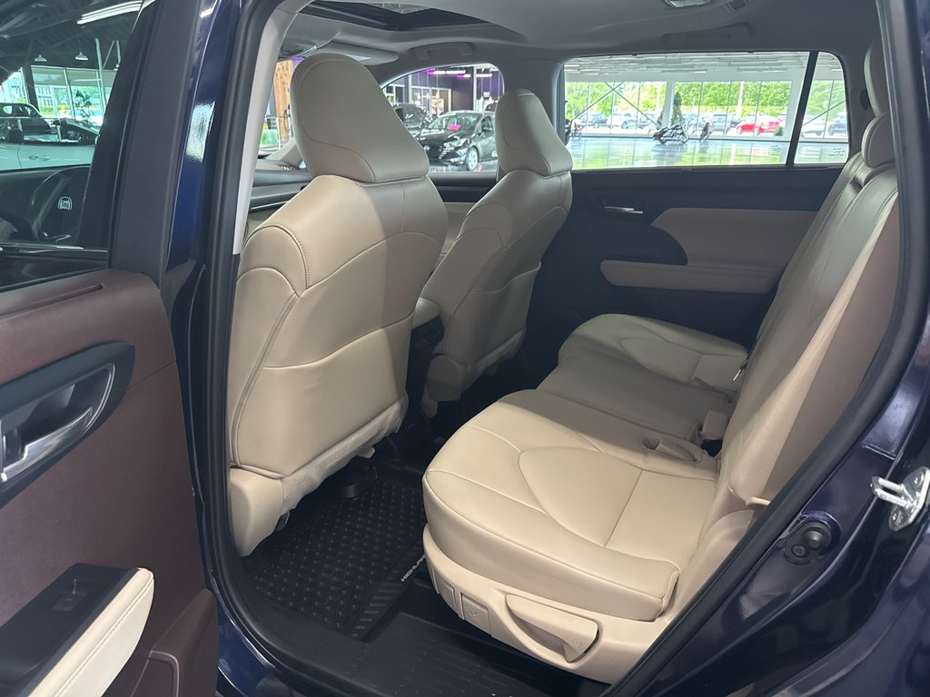 2022 Toyota Highlander XLE in Saint-Jean-Sur-Richelieu, Quebec - 8 - w1024h768px