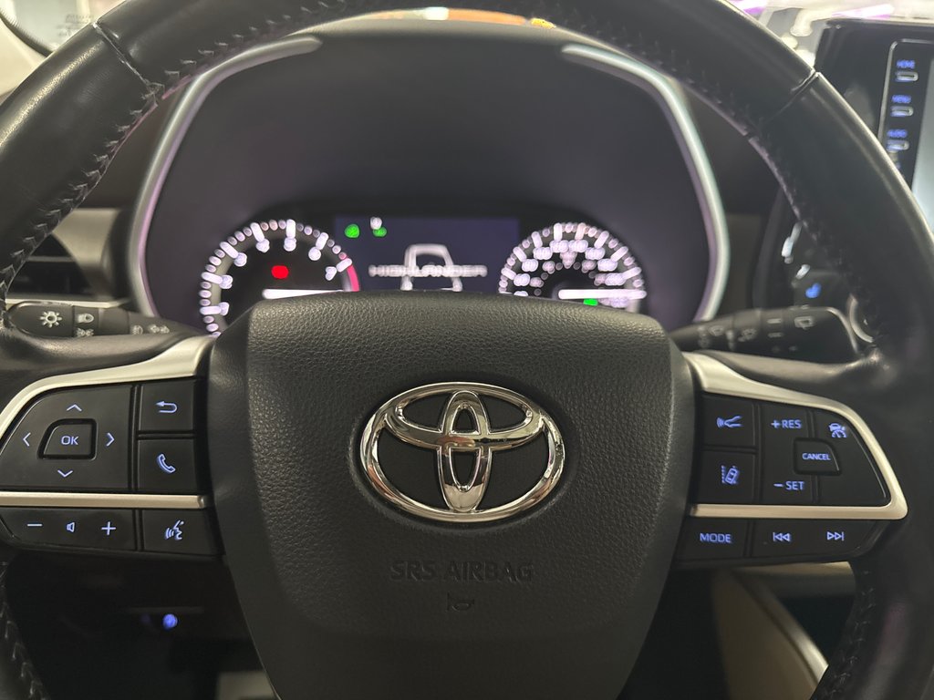 2022 Toyota Highlander XLE in Saint-Jean-Sur-Richelieu, Quebec - 14 - w1024h768px