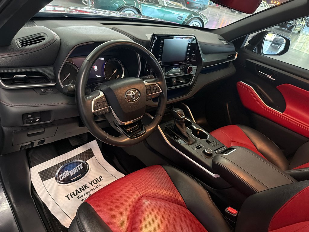 Toyota Highlander XSE 2022 à Saint-Jean-Sur-Richelieu, Québec - 15 - w1024h768px