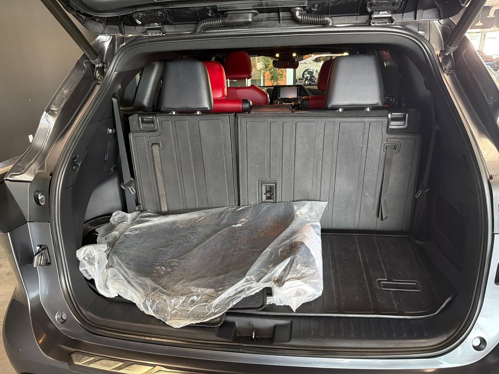 Toyota Highlander XSE 2022 à Saint-Jean-Sur-Richelieu, Québec - 9 - w1024h768px