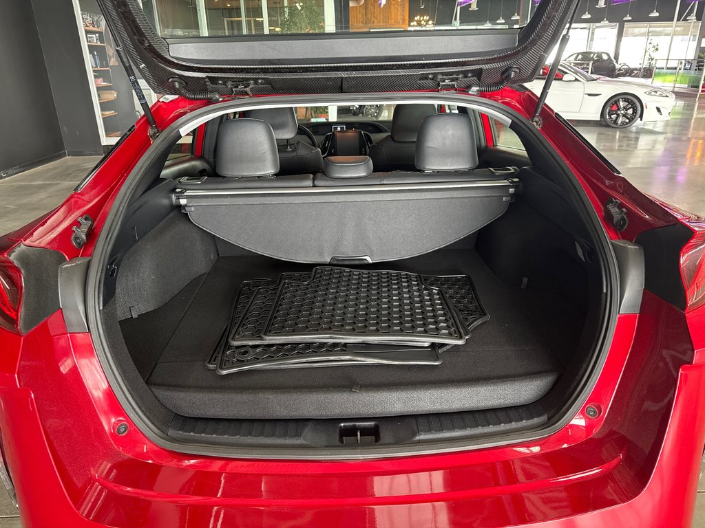 2020 Toyota PRIUS PRIME GROUPE AMÉLIORÉ in Saint-Jean-Sur-Richelieu, Quebec - 8 - w1024h768px