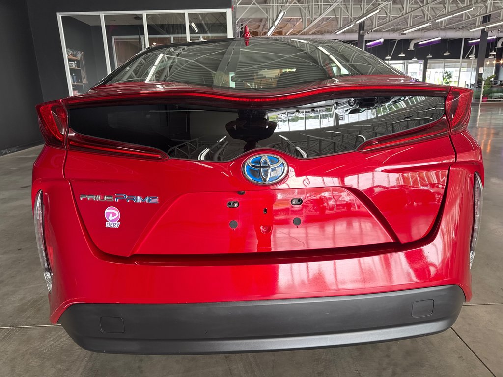 2020 Toyota PRIUS PRIME GROUPE AMÉLIORÉ in Saint-Jean-Sur-Richelieu, Quebec - 7 - w1024h768px