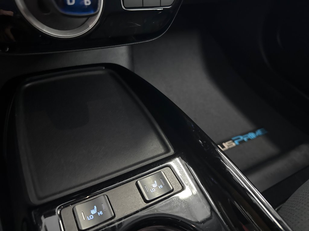2021 Toyota PRIUS PRIME in Saint-Jean-Sur-Richelieu, Quebec - 14 - w1024h768px