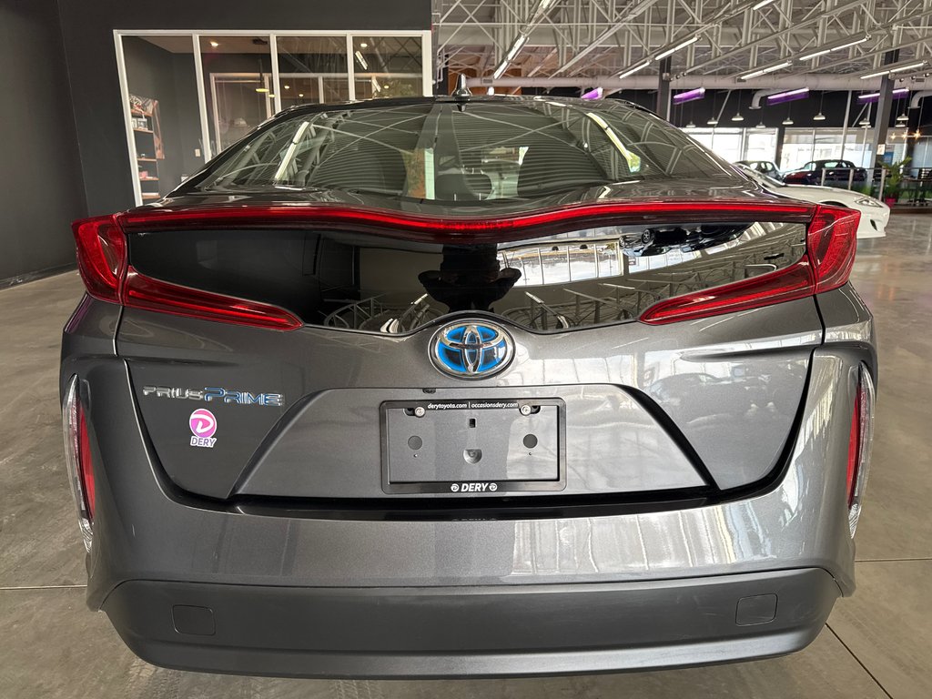 2021 Toyota Prius Prime in Saint-Jean-Sur-Richelieu, Quebec - 7 - w1024h768px