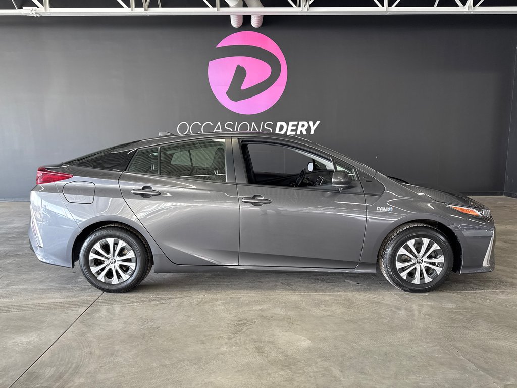 2021 Toyota Prius Prime in Saint-Jean-Sur-Richelieu, Quebec - 1 - w1024h768px