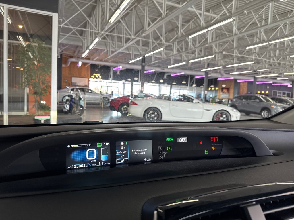 2021 Toyota Prius Prime in Saint-Jean-Sur-Richelieu, Quebec - 18 - w1024h768px