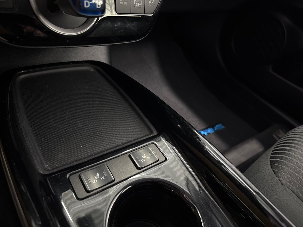 2021 Toyota Prius Prime in Saint-Jean-Sur-Richelieu, Quebec - 16 - w1024h768px
