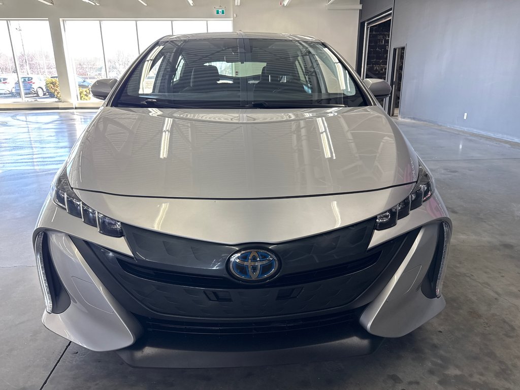 2021 Toyota Prius Prime in Saint-Jean-Sur-Richelieu, Quebec - 3 - w1024h768px