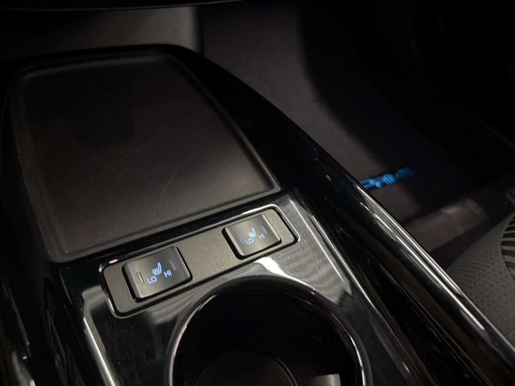 2021 Toyota Prius Prime in Saint-Jean-Sur-Richelieu, Quebec - 21 - w1024h768px