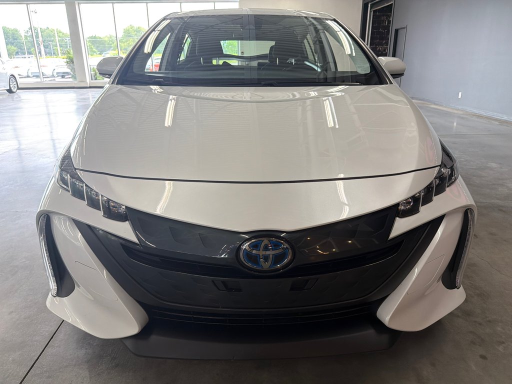 2021 Toyota Prius Prime in Saint-Jean-Sur-Richelieu, Quebec - 3 - w1024h768px