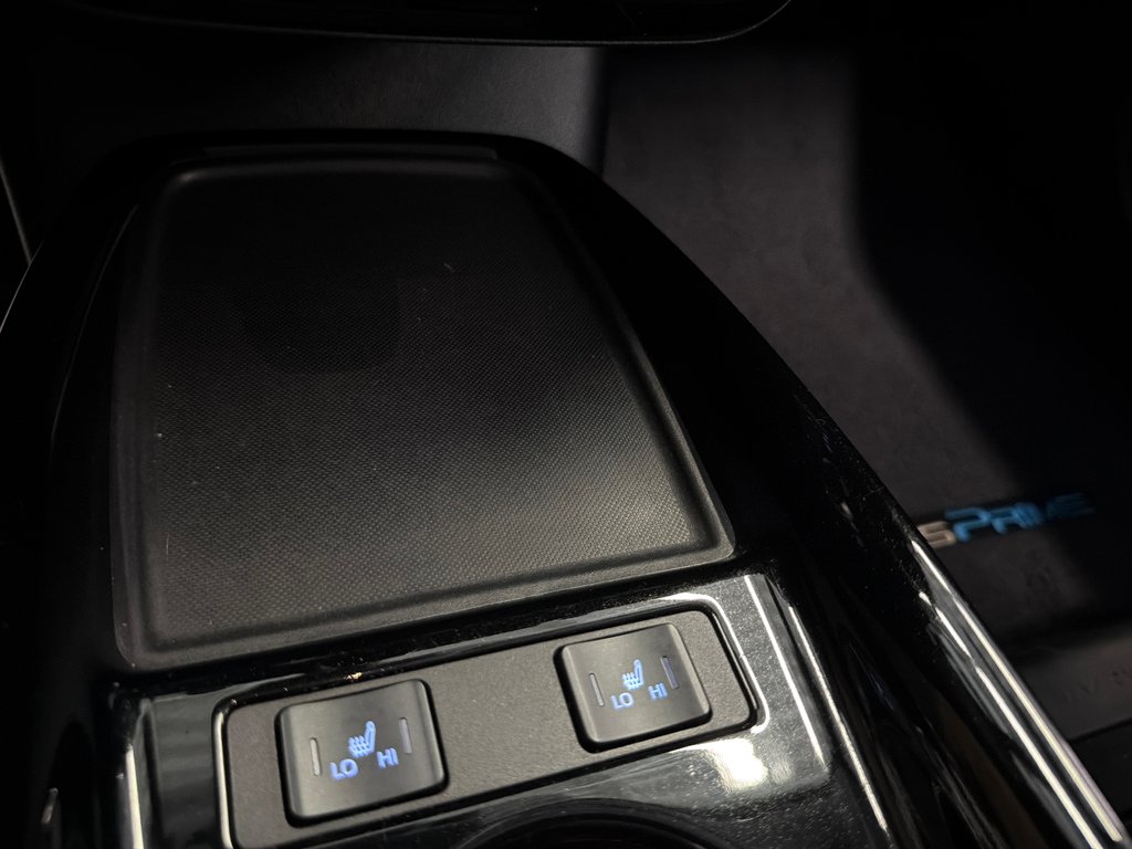 Toyota Prius Prime  2021 à Saint-Jean-Sur-Richelieu, Québec - 19 - w1024h768px