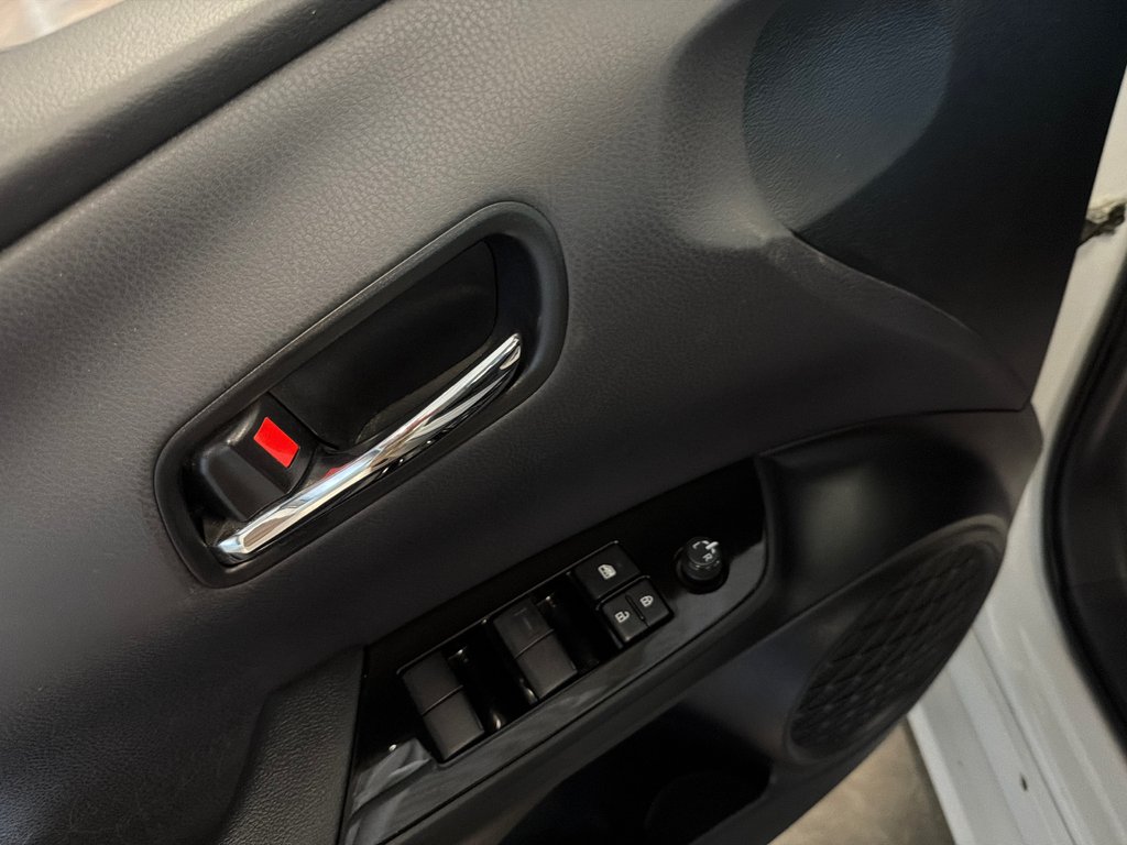 2021 Toyota Prius Prime ENSEMBLE TECHNOLOGIE in Saint-Jean-Sur-Richelieu, Quebec - 14 - w1024h768px