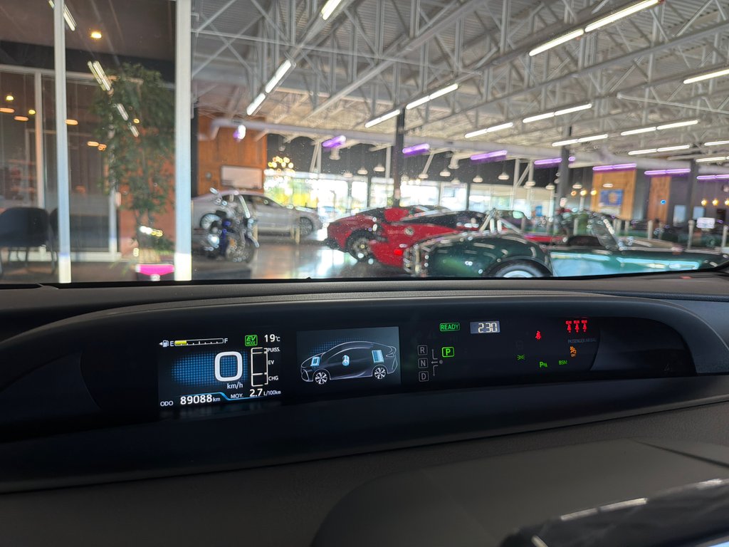 2021 Toyota Prius Prime ENSEMBLE TECHNOLOGIE in Saint-Jean-Sur-Richelieu, Quebec - 17 - w1024h768px