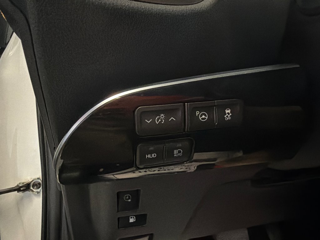 2021 Toyota Prius Prime ENSEMBLE TECHNOLOGIE in Saint-Jean-Sur-Richelieu, Quebec - 15 - w1024h768px