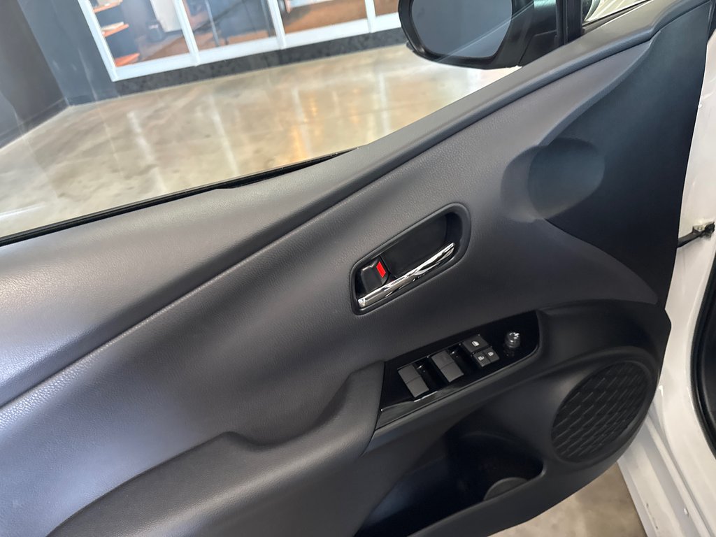 Toyota PRIUS PRIME GROUPE AMÉLIORÉ 2022 à Saint-Jean-Sur-Richelieu, Québec - 15 - w1024h768px