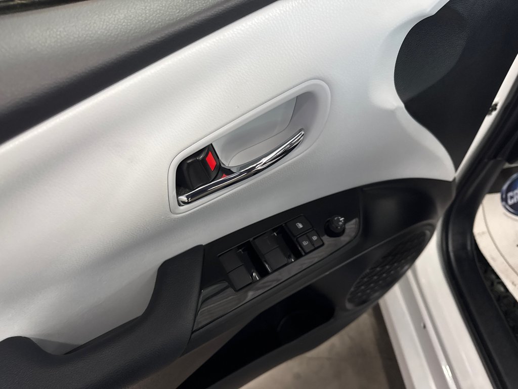 2022 Toyota Prius Prime ENSEMBLE TECHNOLOGIQUE in Saint-Jean-Sur-Richelieu, Quebec - 15 - w1024h768px