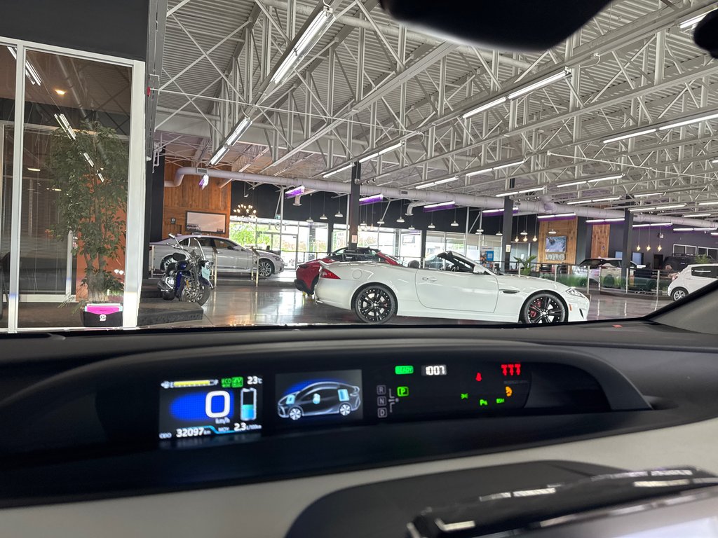2022 Toyota Prius Prime ENSEMBLE TECHNOLOGIE in Saint-Jean-Sur-Richelieu, Quebec - 19 - w1024h768px