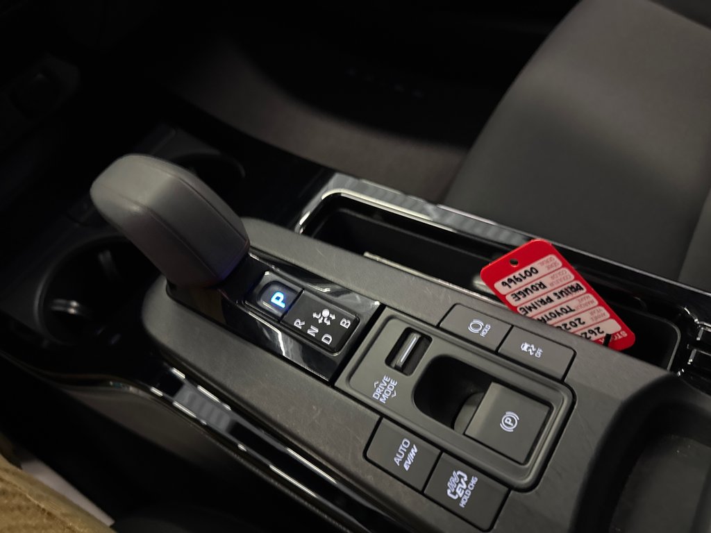 2023 Toyota Prius Prime SE in Saint-Jean-Sur-Richelieu, Quebec - 18 - w1024h768px