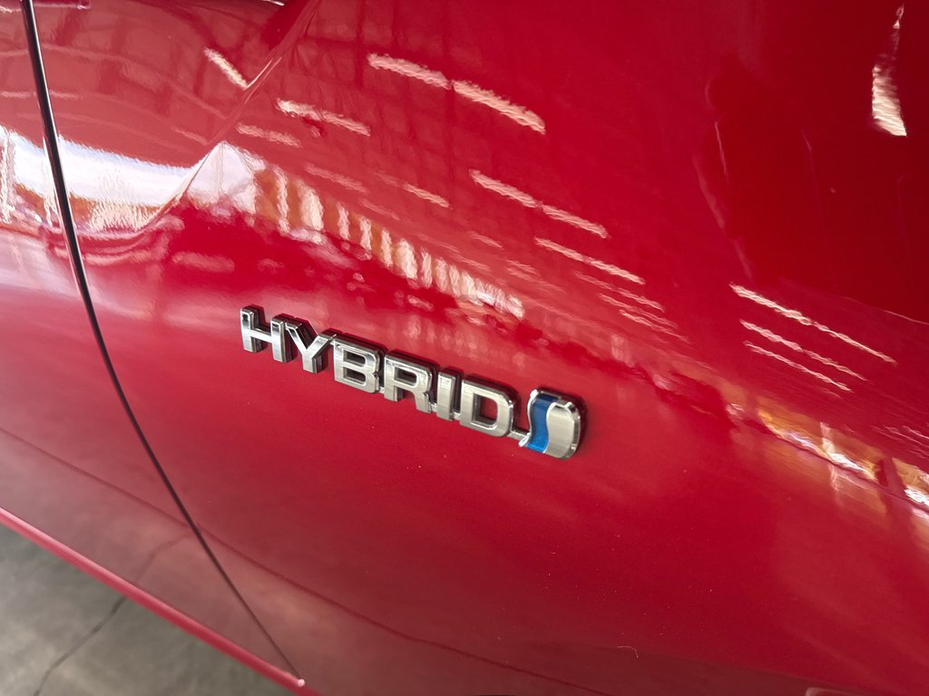 Toyota Prius  2016 à Saint-Jean-Sur-Richelieu, Québec - 4 - w1024h768px