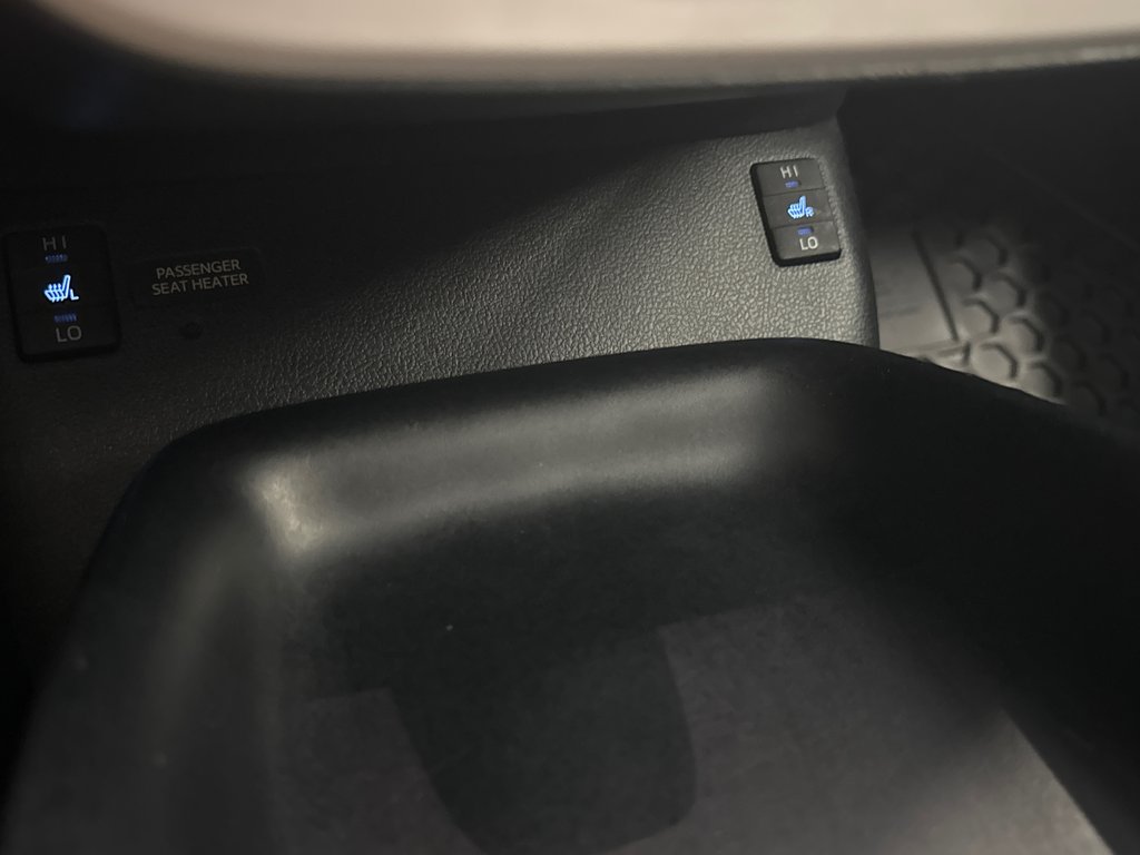 Toyota Prius  2016 à Saint-Jean-Sur-Richelieu, Québec - 13 - w1024h768px