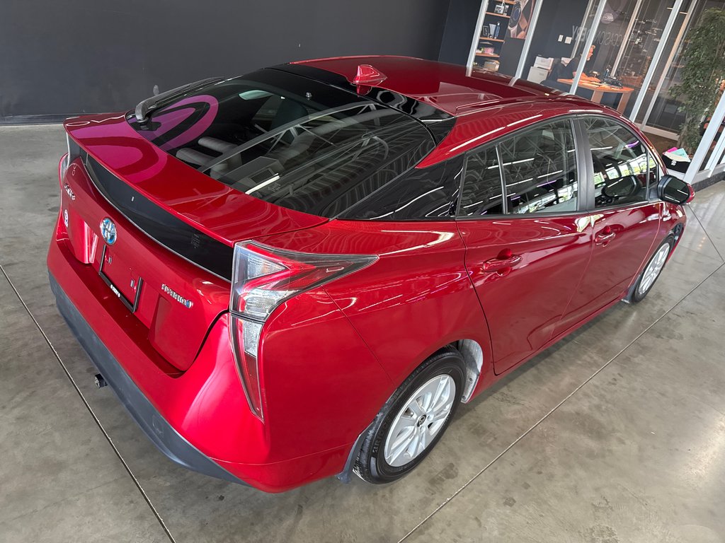 Toyota Prius  2016 à Saint-Jean-Sur-Richelieu, Québec - 5 - w1024h768px