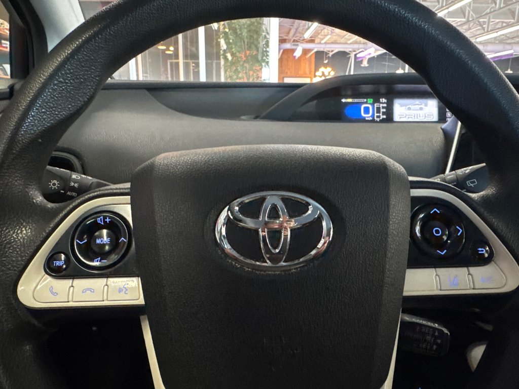 Toyota Prius  2016 à Saint-Jean-Sur-Richelieu, Québec - 15 - w1024h768px