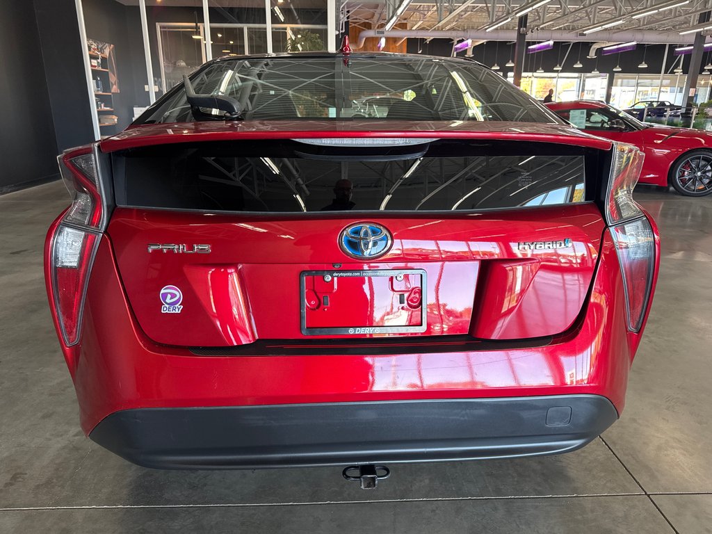 Toyota Prius  2016 à Saint-Jean-Sur-Richelieu, Québec - 8 - w1024h768px