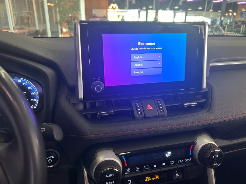 2023 Toyota RAV4 Prime XSE in Saint-Jean-Sur-Richelieu, Quebec - 17 - w1024h768px