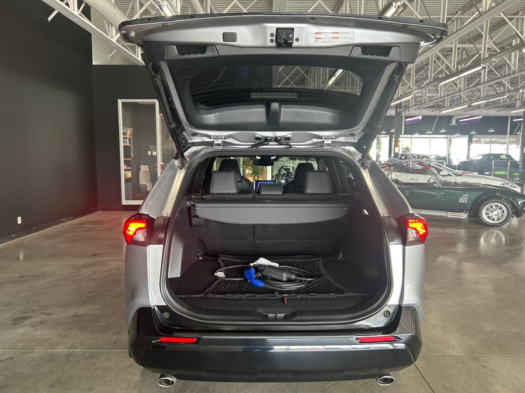 2023 Toyota RAV4 Prime XSE in Saint-Jean-Sur-Richelieu, Quebec - 9 - w1024h768px