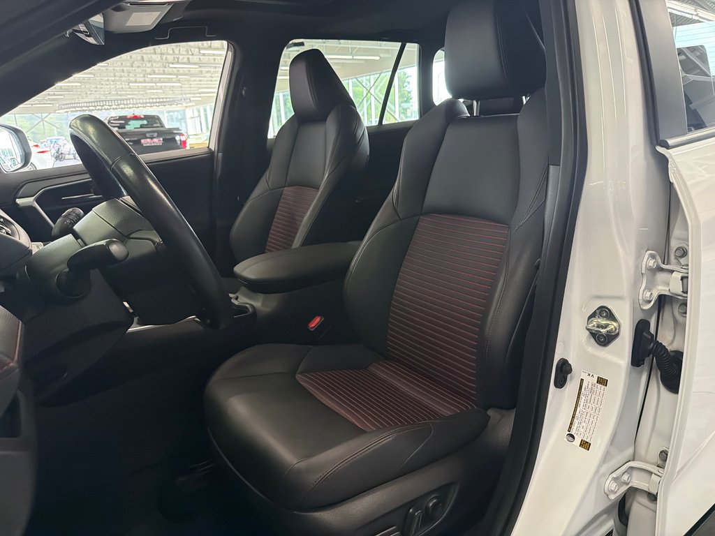 2023 Toyota RAV4 Prime XSE in Saint-Jean-Sur-Richelieu, Quebec - 13 - w1024h768px