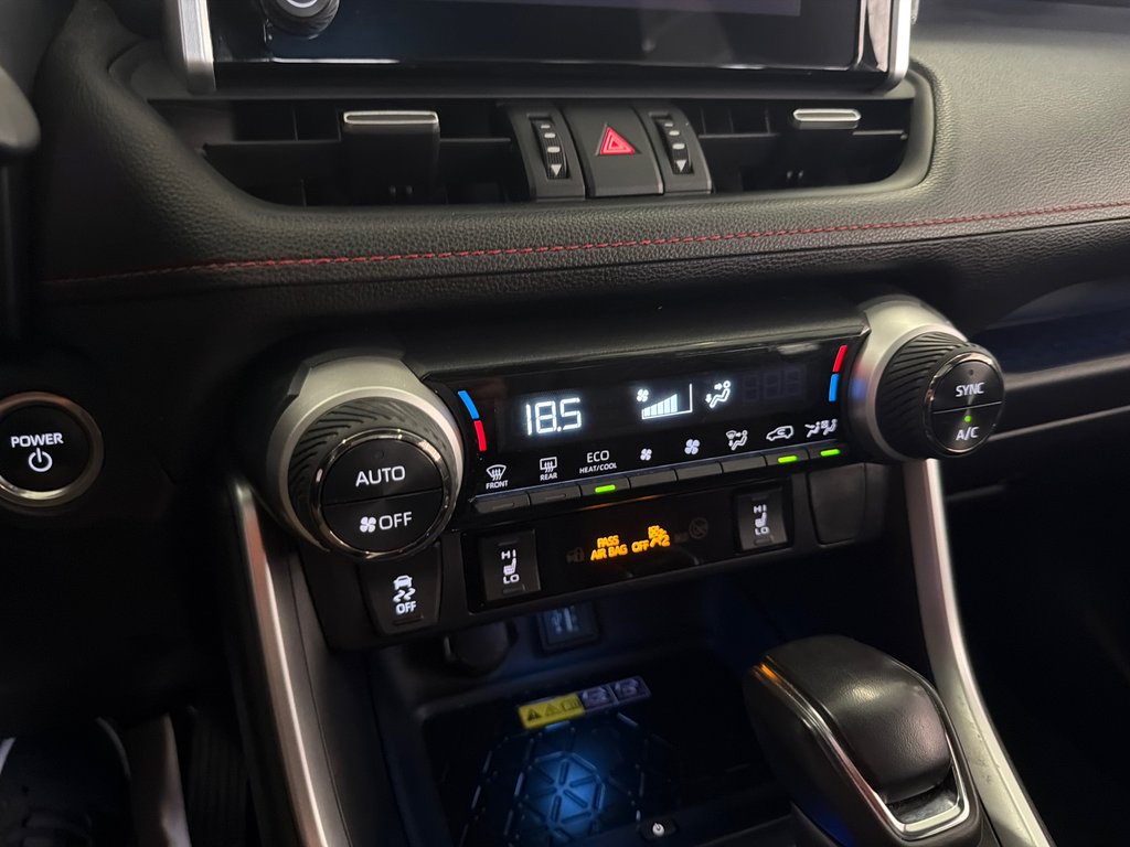2023 Toyota RAV4 Prime XSE in Saint-Jean-Sur-Richelieu, Quebec - 21 - w1024h768px