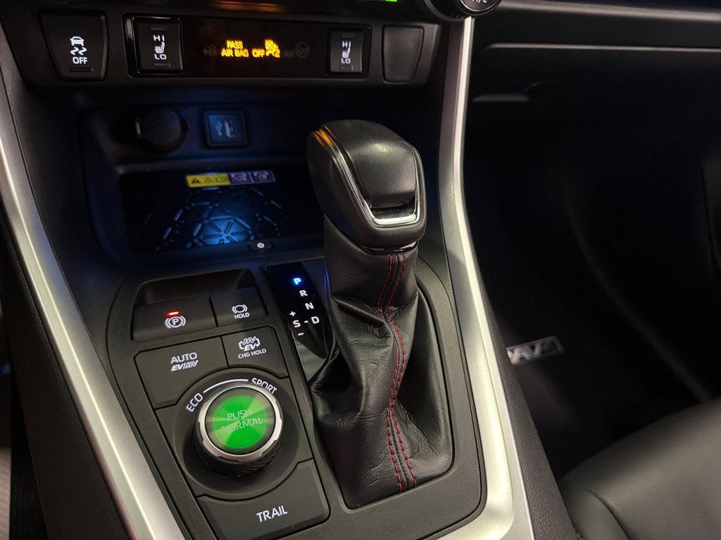 2023 Toyota RAV4 Prime XSE in Saint-Jean-Sur-Richelieu, Quebec - 22 - w1024h768px