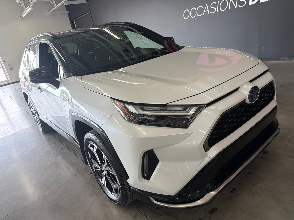 2023 Toyota RAV4 Prime XSE in Saint-Jean-Sur-Richelieu, Quebec - 2 - w1024h768px