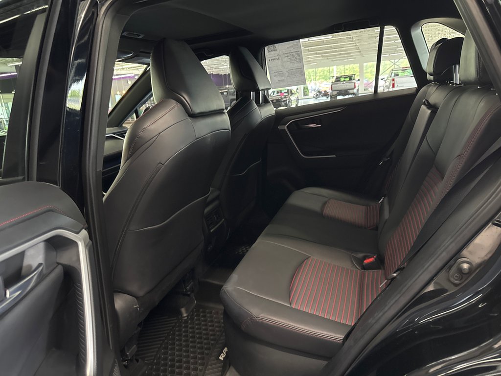 Toyota RAV4 Prime XSE 2024 à Saint-Jean-Sur-Richelieu, Québec - 9 - w1024h768px
