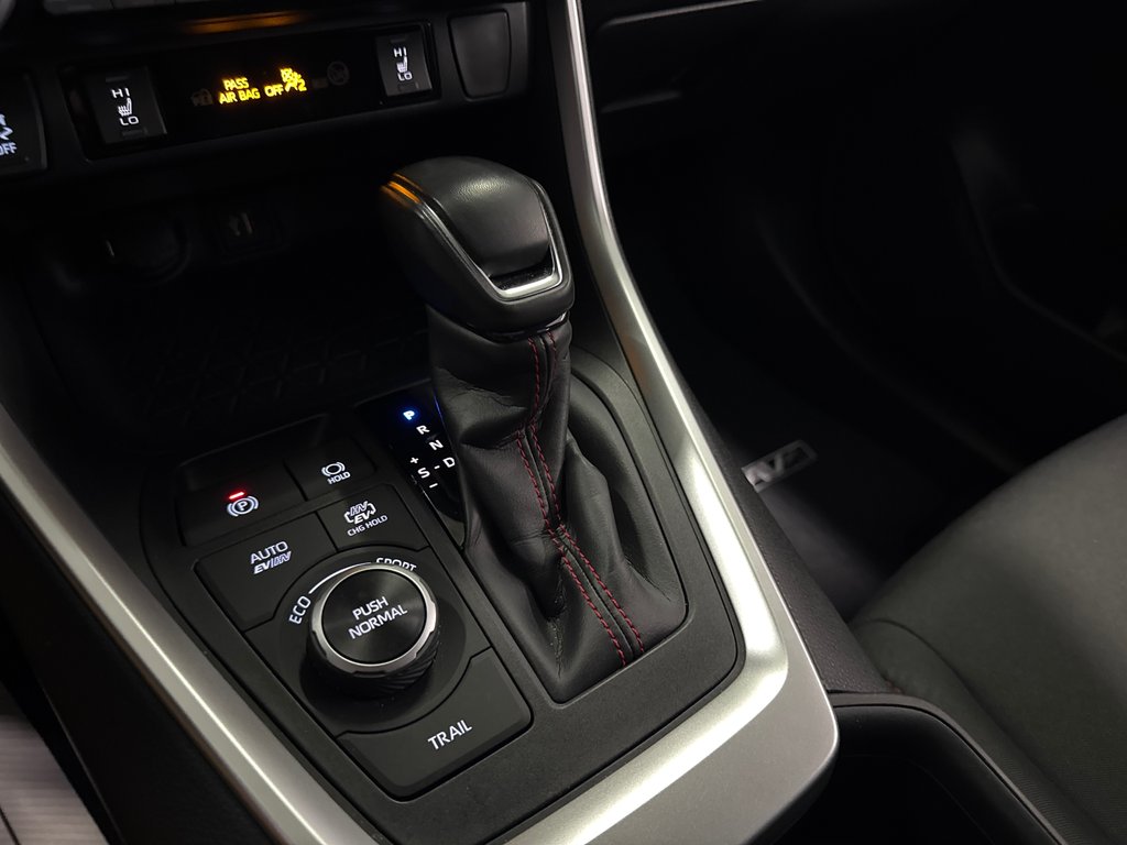 2024 Toyota RAV4 Prime SE in Saint-Jean-Sur-Richelieu, Quebec - 21 - w1024h768px