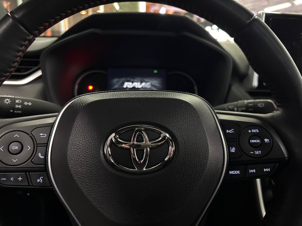 2024 Toyota RAV4 Prime SE in Saint-Jean-Sur-Richelieu, Quebec - 20 - w1024h768px